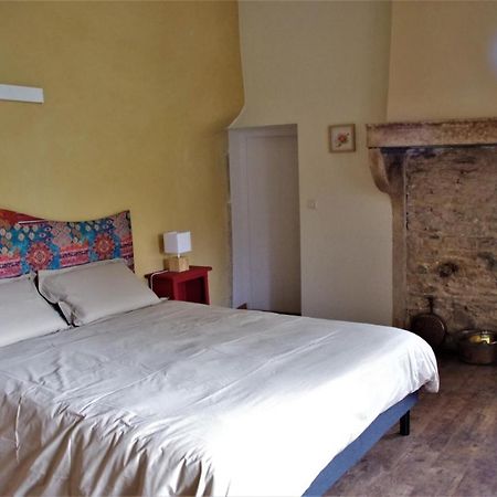 Le Vieux Pont Bed and Breakfast Saint-Julien  Εξωτερικό φωτογραφία