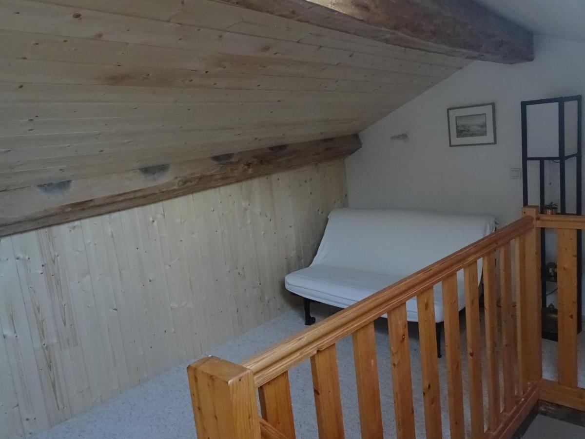 Le Vieux Pont Bed and Breakfast Saint-Julien  Εξωτερικό φωτογραφία